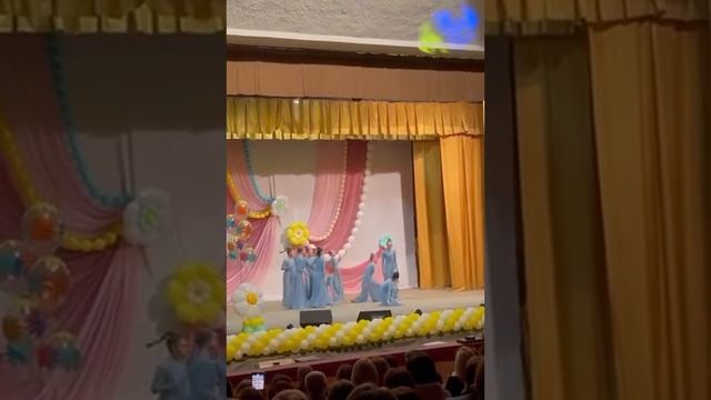 Показательный номер «К дождю» смотреть онлайн