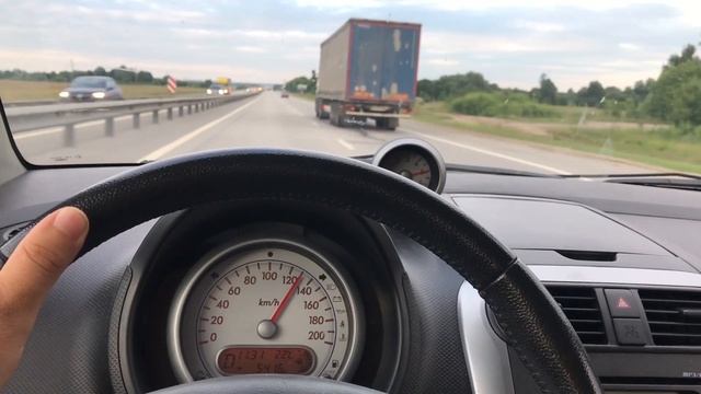 1 900 километров на Suzuki Splash. Путешествие на малолитражке - это экономия на бензине или миф? смотреть онлайн