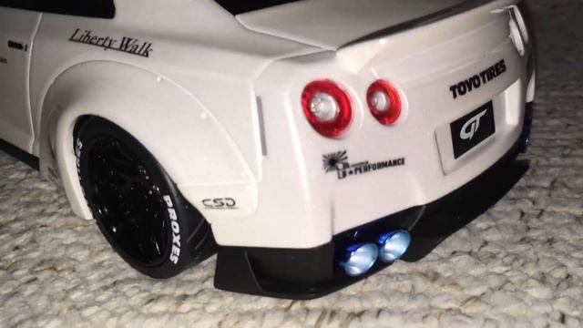 Nissan GTR Liberty walk GT Spirit ( white) смотреть онлайн