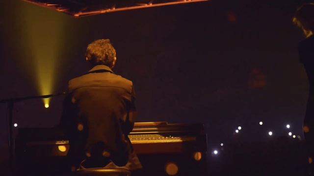 Святослав Вакарчук та Один в каное - Місто весни смотреть онлайн