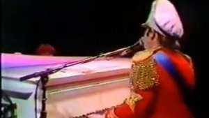 Elton John & Kiki Dee: Don't Go Breaking My Heart (Live at Hammersmith 1982)