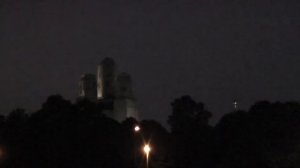 Смольный собор в лесах.