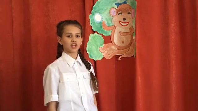 Страна читающая - Николь Сухарь читает произведение "Мартышка и зеркало" И.А.Крылова смотреть онлайн