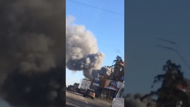 Пожар на проспекте Победы в Киеве смотреть онлайн