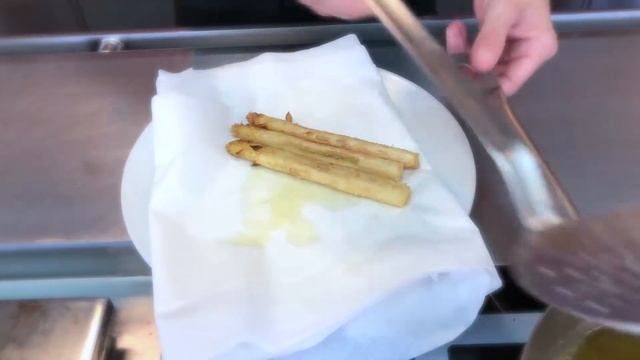 Deep fried white asparagus filled with fresh tartar and peach sauce by Natalie Jewell смотреть онлайн