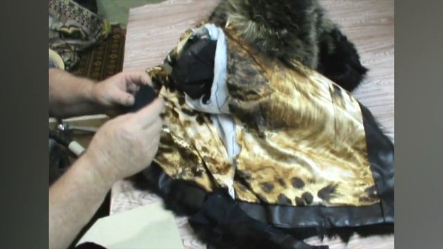 Ремонт козьей шубы. Устранить дыру на шубе. Работа с мехом смотреть онлайн