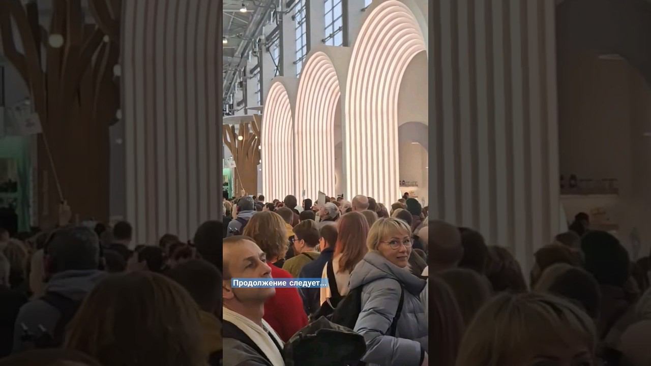 ВДНХ просто не протолкнуться #пешкомпомиру #пешкомпогороду #пешкомпороссии #пешкомпомоскве #ВДНХ
