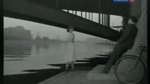 Песня-"Тишина за Рогожской заставою".Исполнили: Оксана Наумова и Юлия Сорокоумова.