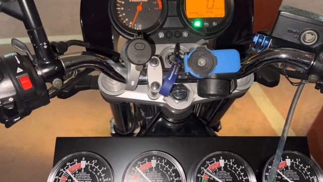 Suzuki bandit 650 sincronizado carburadores. смотреть онлайн