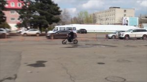 Тест-драйв российского электромотоцикла Deller на мотовыставке ЮМЭКС