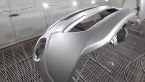 Покраска Mitsubishi капот в серебро.