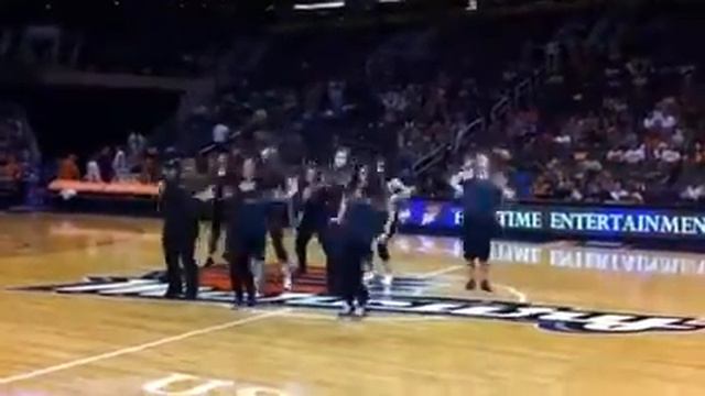 Abby Bella Dancers at the Phoenix Mercury Game // Abby Bella Dance Studio смотреть онлайн