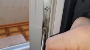 Как самому отрегулировать пластиковую дверь, выход на балкон или лоджию?
