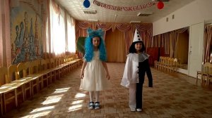 Песня " Игрушки заводные"