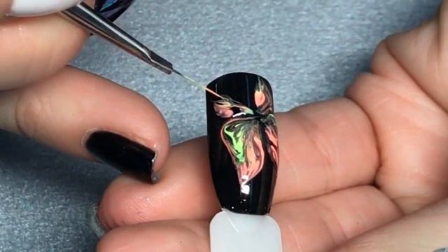 Рисуем бабочку! Мраморный эффект по мокрому гель красками! Золотое литье и тонкие линии!