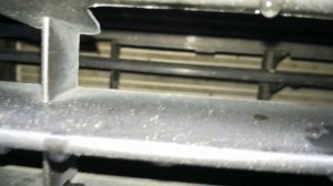 Работа шторок-жалюзи перед радиатором на Рено Сценик 4