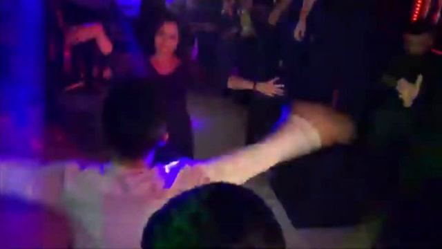 ALISHKA Зажигает В Клубе В Москве 2021 Девушки И Парни Кайфуют В Клубе Москвы смотреть онлайн