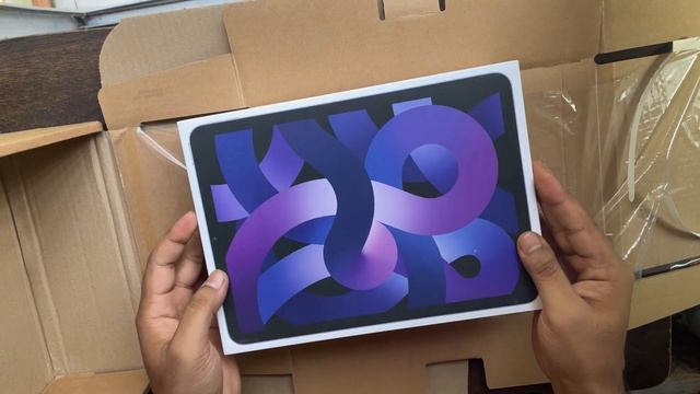 Unboxing IPAD AiR 5 on Apple India Online Store 4k смотреть онлайн
