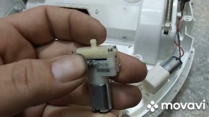 Xiaomi  MJSTG1 во время влажной уборки тряпка не смачивается, вода вытекает из корпуса.