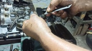 Перезарядка гидронатяжителя цепи на Газели.