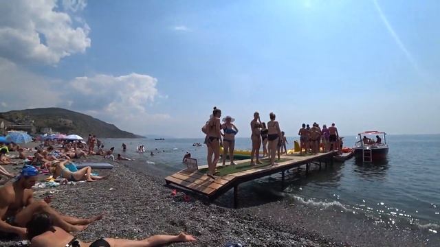 ВОСТОЧНЫЙ БЕРЕГ КРЫМА Ч.1  .ПОСЕЛОК РЫБАЧЬЕ . Самый Дешевый Отдых В Крыму