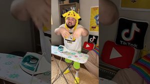 Короче говоря погладил Доллары 🤑