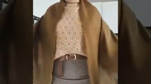 КАК КРАСИВО ЗАВЯЗАТЬ ШАРФ И ПЛАТОК НА ШЕЮ.МОДНО И ЛЕГКО.