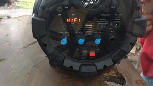 Распаковка колонки DEXP P500 bazooka