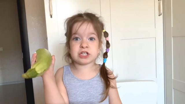 Изучаем цвета. Зелёный цвет. Предметы зелёного цвета.