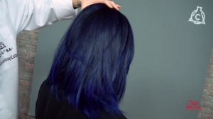 Окрашивание волос в синий цвет