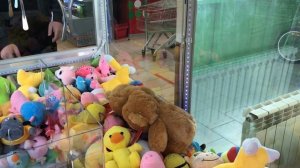 ВЫИГРАЛ В АВТОМАТЕ С ИГРУШКАМИ С ПОМОЩЬЮ МАГНИТА БОЛЬШОГО МЕДВЕДЯ И ШУСТРОГО РЫЖИКА)