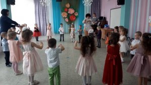 Танец "Стирка" (средняя группа)
