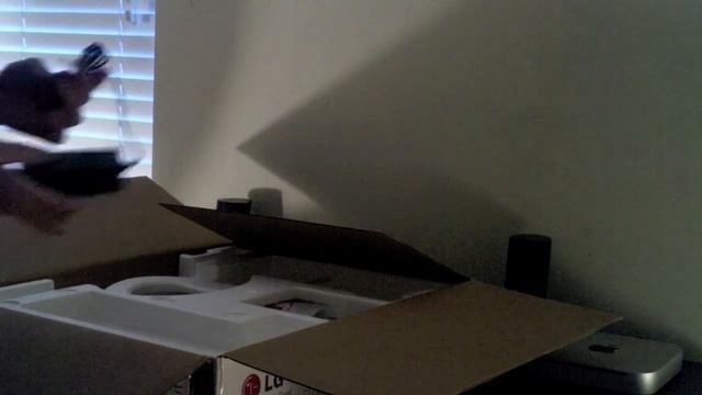 LG E2350V 23" LED Monitor Unboxing смотреть онлайн