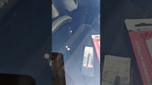 трещина на лобовом стекле и скол