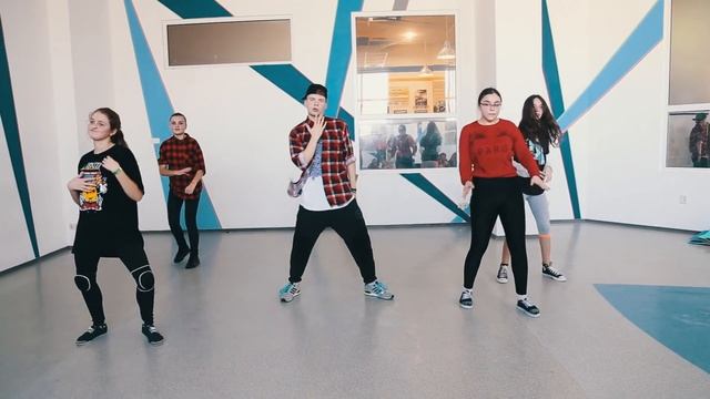 Egor KReeD – Будильник.Hip Hop Choreography by Влад Лютенко.Junior Workshop 02.2016 смотреть онлайн