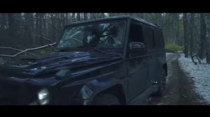 Эдвард Бил скинул МЕРСЕДЕС  с обрыва