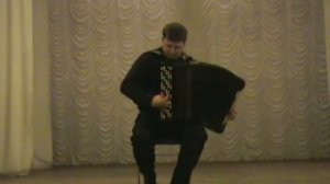 ИГРАЕТ Александр Хрустевич