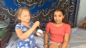 Челлендж попробуй выговорить слово заклеенным ртом