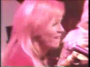 The Bangles - Walk Like an Egyptian (Live, 1986)