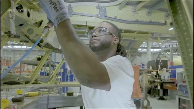 US Reveals World's First 6th Generation Stealth Bomber смотреть онлайн