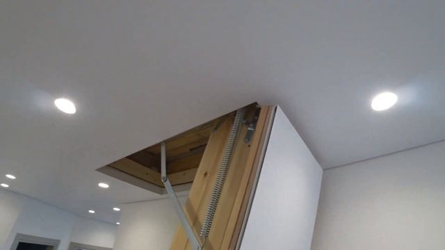 Как обойти люк лестницу натяжным потолком. смотреть онлайн