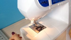 Урок 1.  Настраиваем швейную машину для работы. Все этапы от намотки нити до настроек и регулирово.