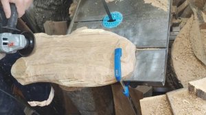 процесс изготовления деревянной менажницы из дуба