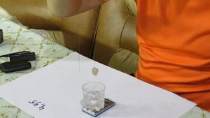 Алмазы под ногами? Как отличить алмаз от кварца.