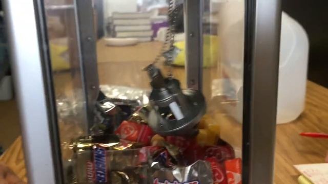 Mini Claw Machine Candy Grabber End Of Semester Classroom Party смотреть онлайн
