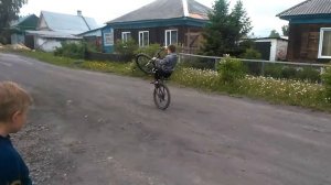 стант на велике (шок 27 прокрутов)