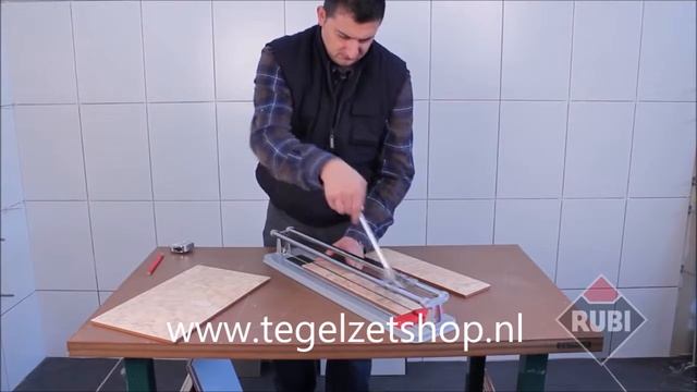 Rubi Practic Tegelsnijder смотреть онлайн