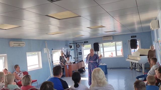 Песня Половинка моя, поет Ольга Овчинникова смотреть онлайн