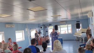 Песня Половинка моя, поет Ольга Овчинникова