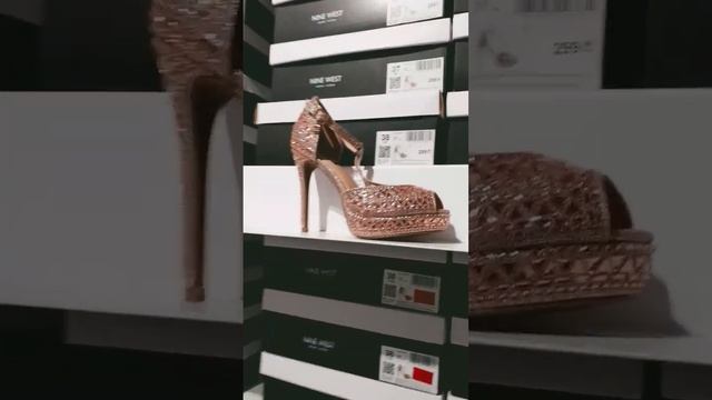 Красивые туфли Польша Краков.Такие я на выступления раньше покупала. Beautiful shoes Poland Krakow. смотреть онлайн